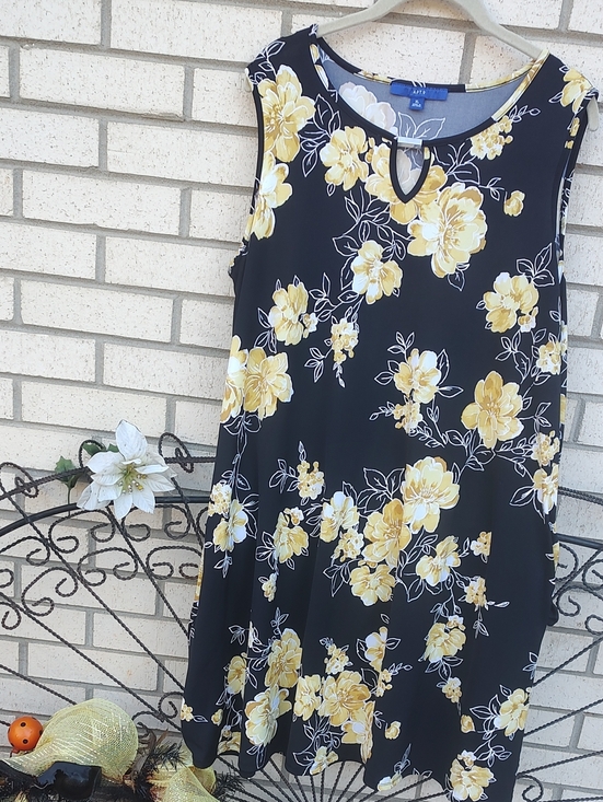 Apt. 9 Dresses & Skirts - Yellow 🌼 dress By APT. 9